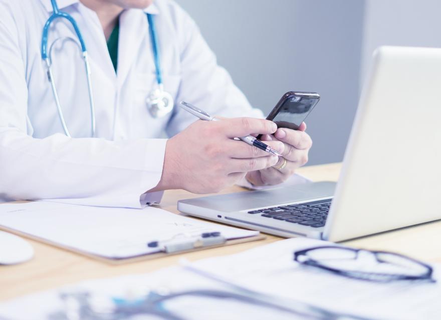 夏季是糖尿病足的高發(fā)期，糖友要注意以下生活細節(jié)